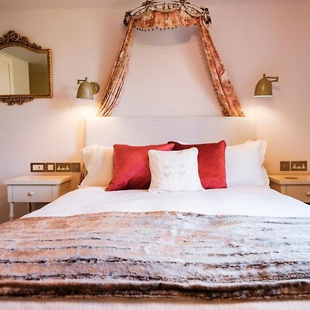 The Bower Inn ブリッジウォーター エクステリア 写真 A bedroom at the hotel