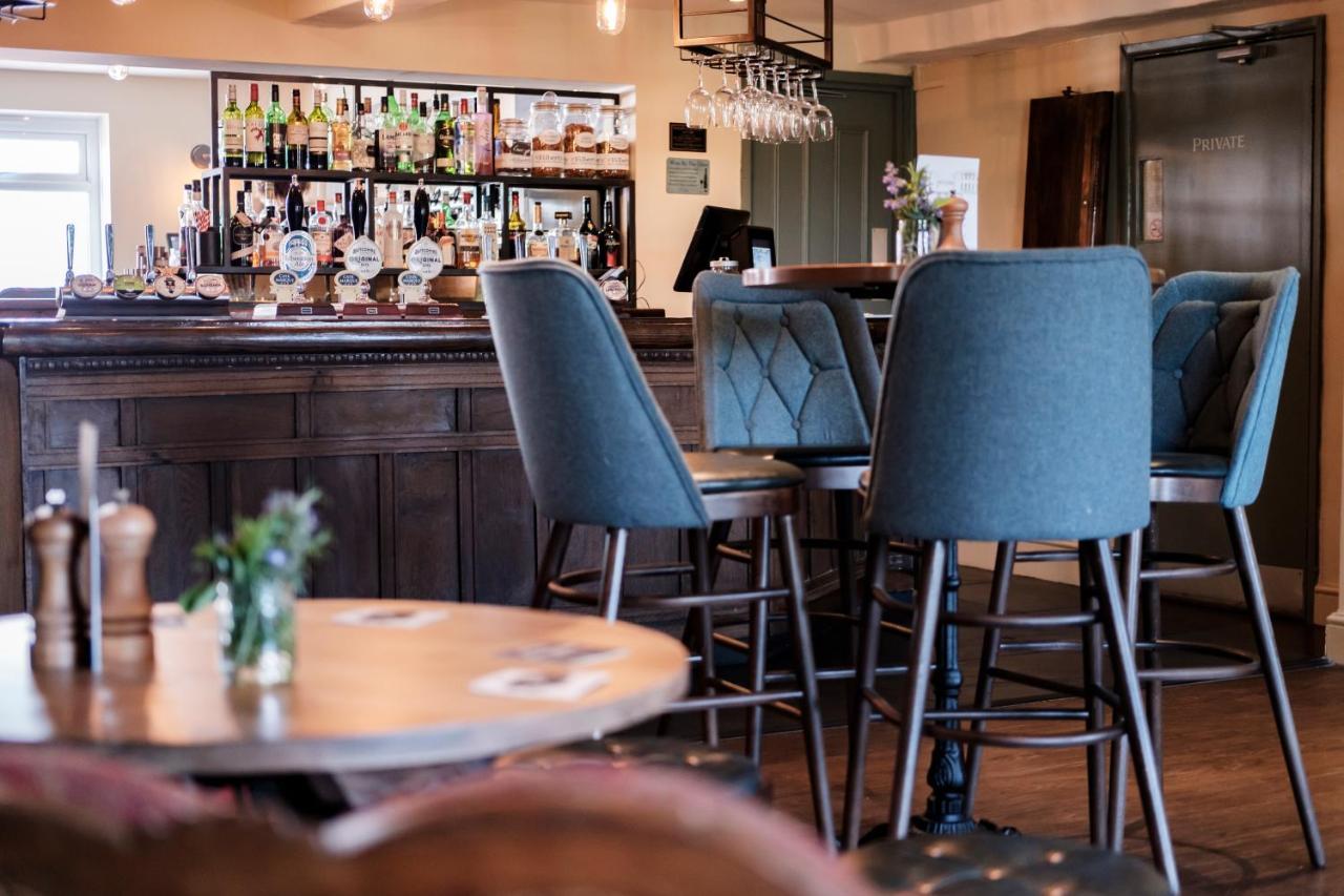 The Bower Inn ブリッジウォーター エクステリア 写真 The bar at The Old Post Office