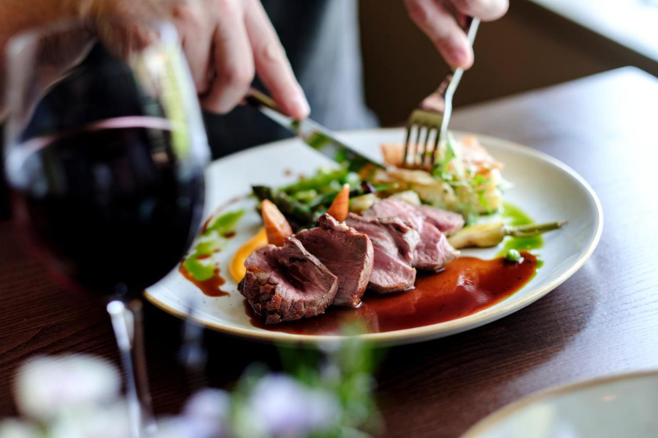 The Bower Inn ブリッジウォーター エクステリア 写真 A plate of food