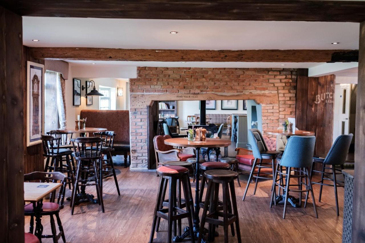 The Bower Inn ブリッジウォーター エクステリア 写真 The interior of the pub